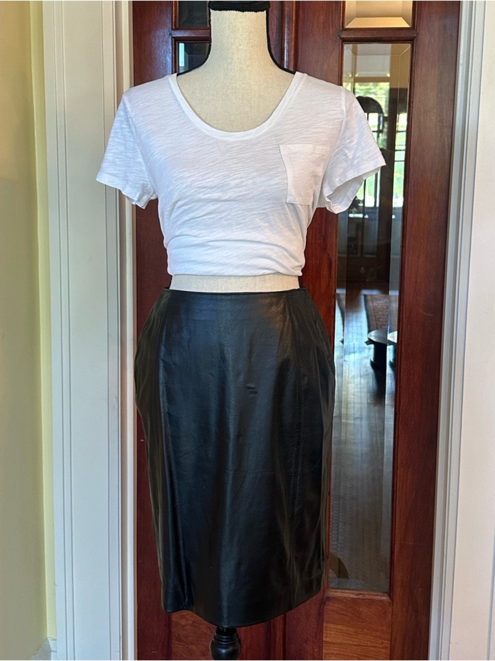 Lew Magram | VTG Black Genuine Leather Pencil Skirt, Size 8